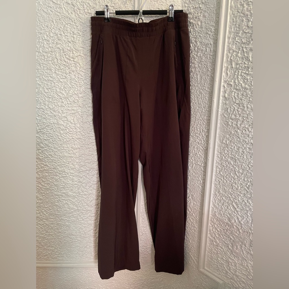 Lululemon Swift Mid-Rise Wide-Leg Pant